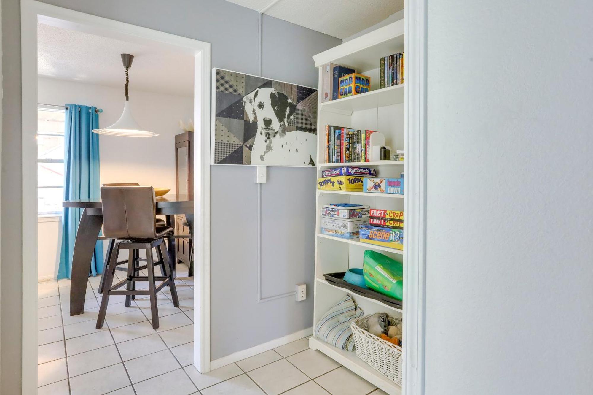 Holiday home Townhome Near In Furnished Patio!
